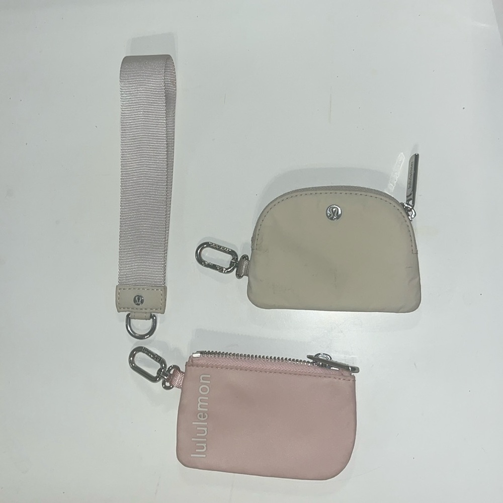 LULULEMON dual pouch wristlet